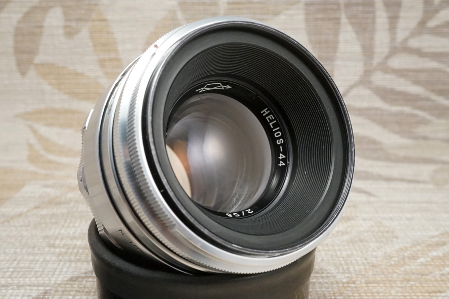 ◎ KMZ (クラスノゴルスク機械工廠) HELIOS-44 58mm/f2 silver《初期型